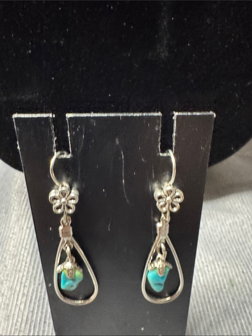 Vintage Source Unknown Silver-tone Teardrop Earrings with Turquoise Blue Accents